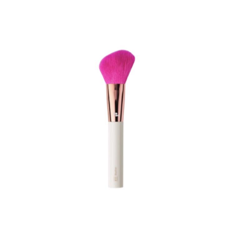 UBU Berry Blush #11 Angled Blusher Brush